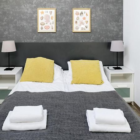 Modern Apartment In The Very Central Location 18 Краків Екстер'єр фото